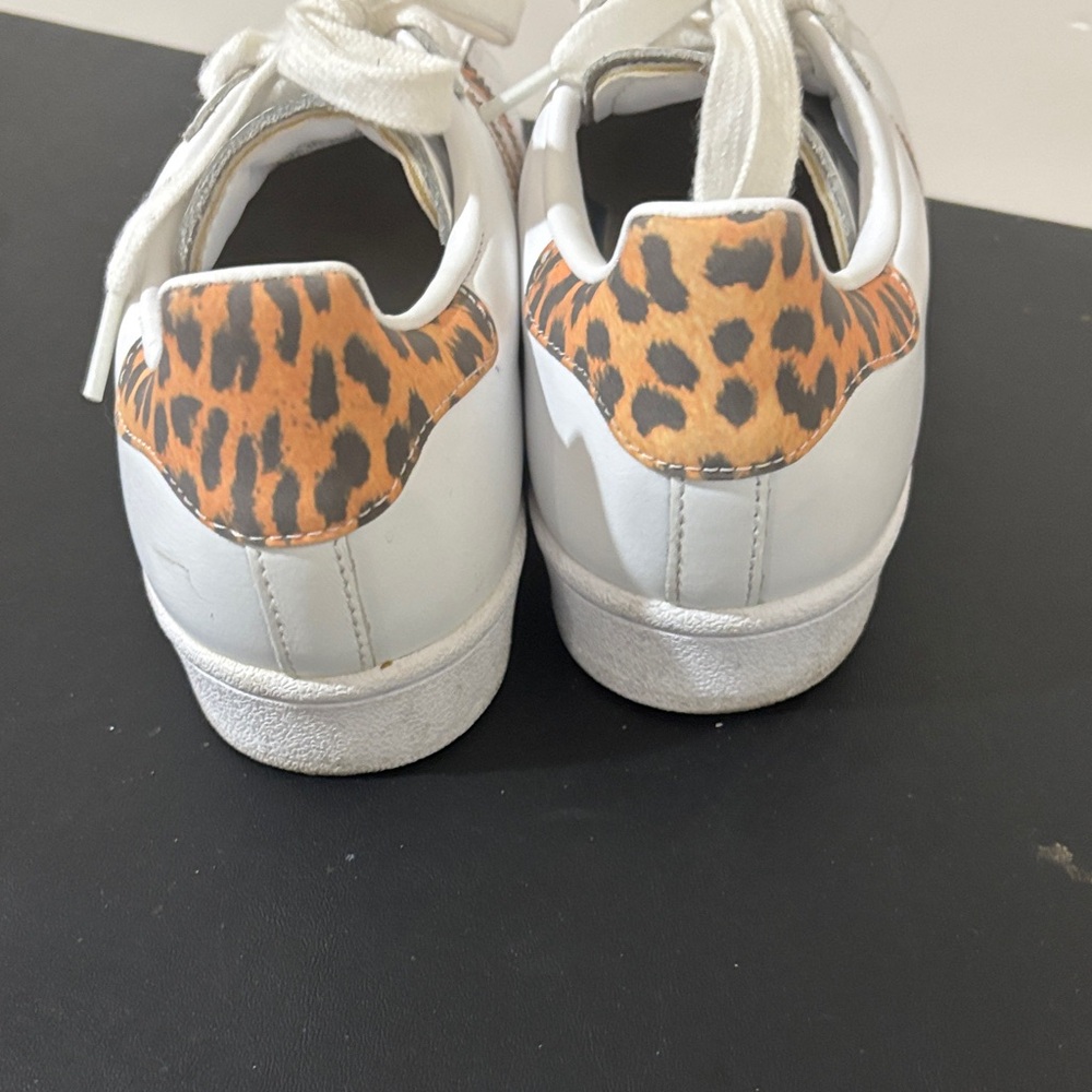 Adidas White and Cheetah Patterned Sneakers Size US 6 - Picture 5 of 10